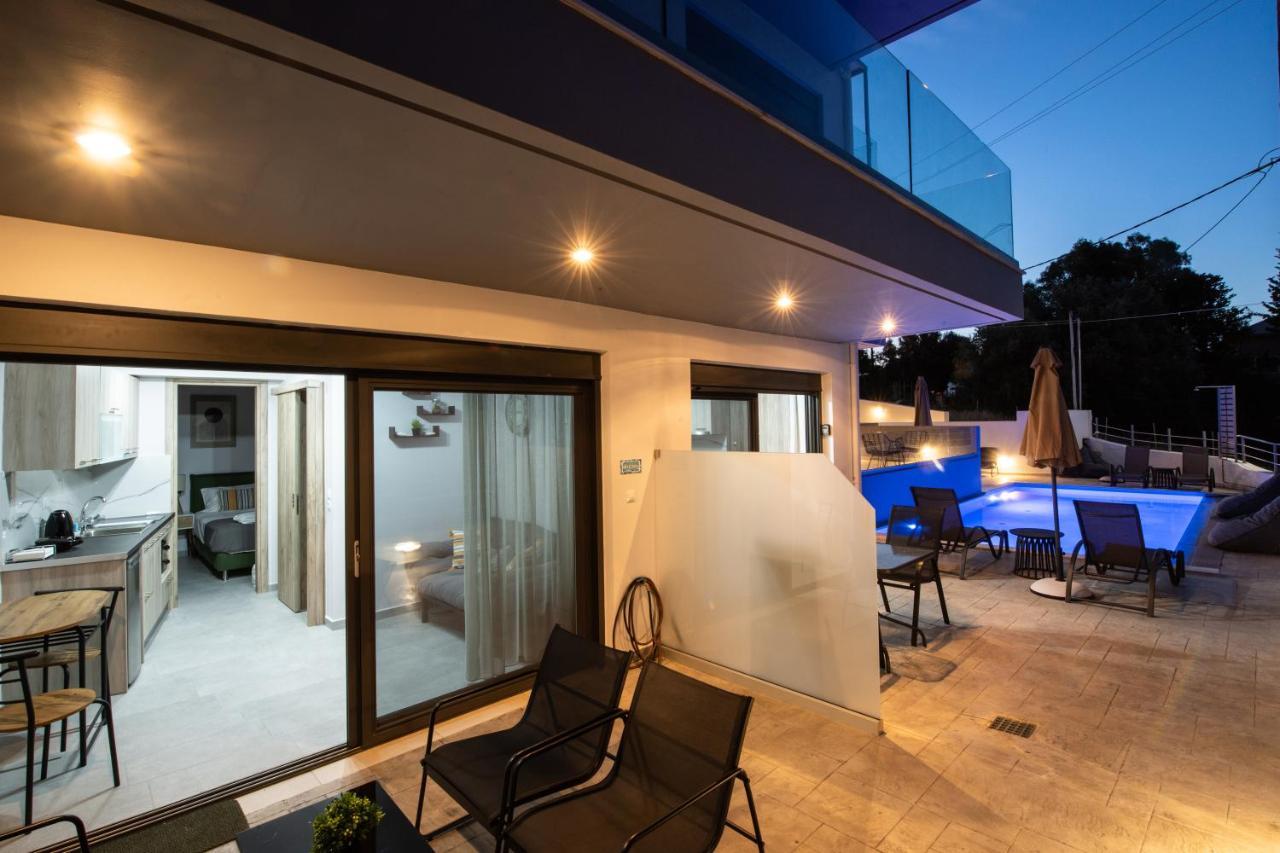 Angelica'S And Irene'S Design Apartments Swimming Pool Nikiana Dış mekan fotoğraf