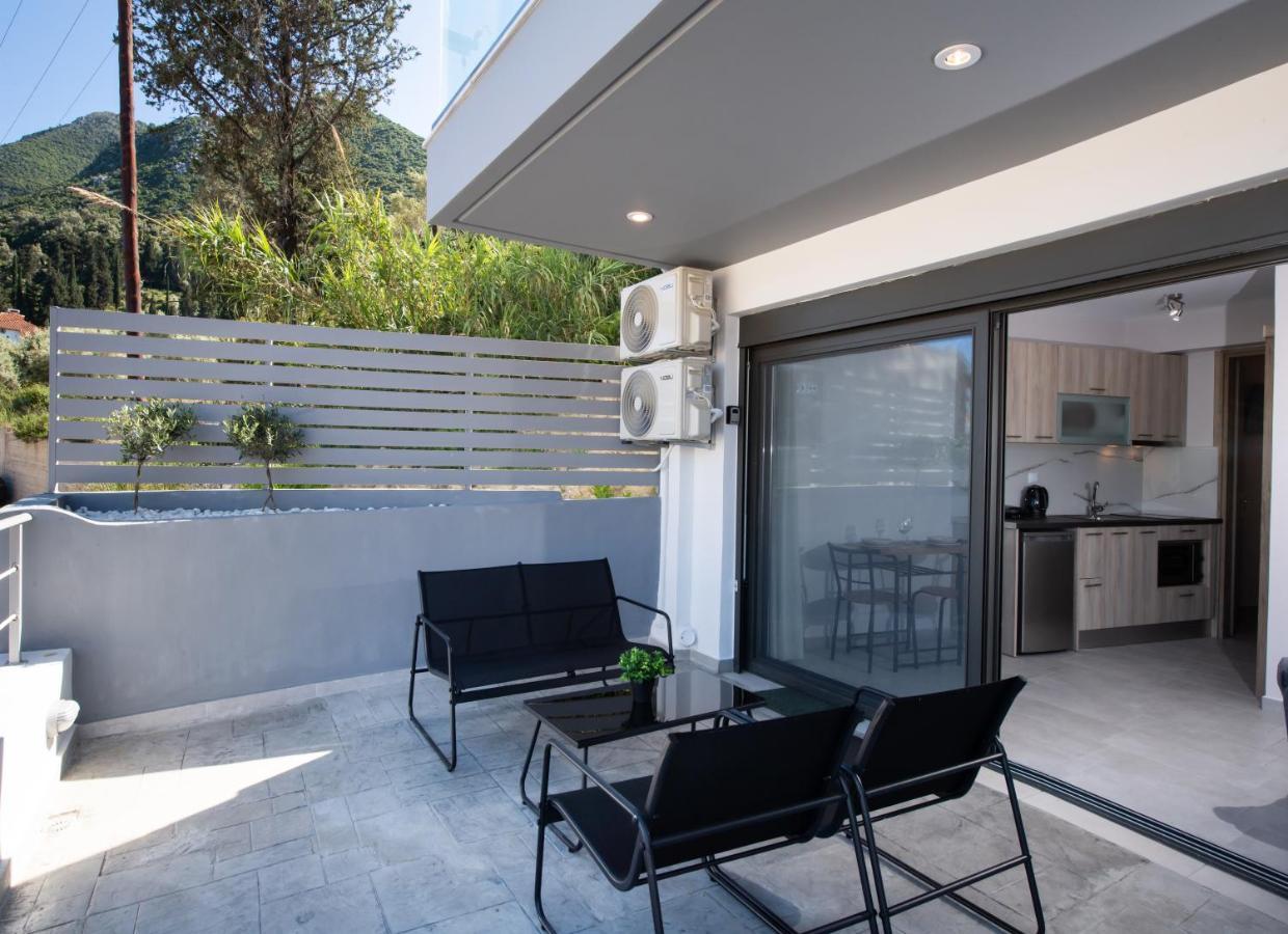 Angelica'S And Irene'S Design Apartments Swimming Pool Nikiana Dış mekan fotoğraf
